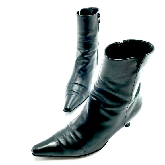 Enzo Angiolini Black Leather Heeled Boots, Size 8M - Picture 5 of 8